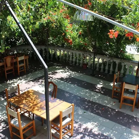 Green Garden Hotel